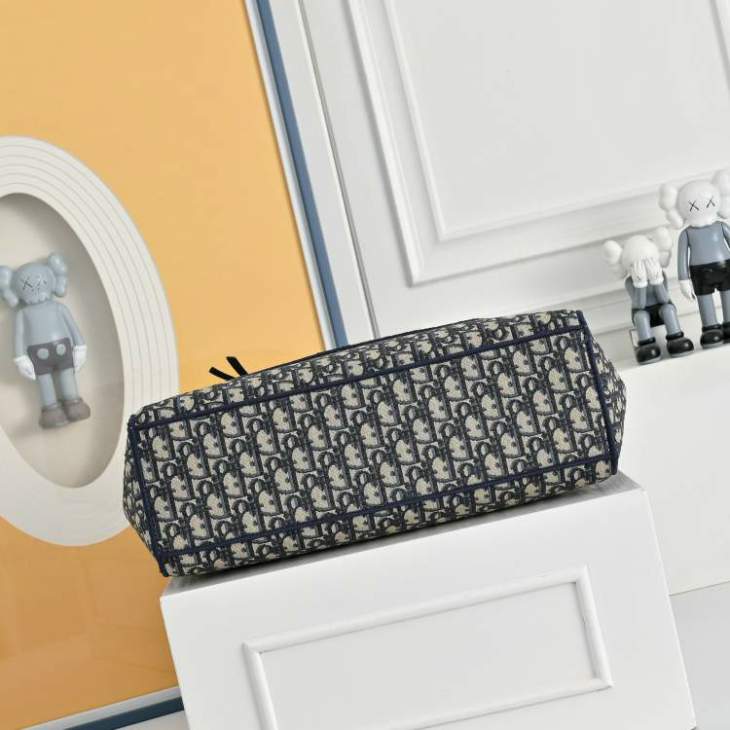 Picture of Dior Mens Bags _SKUfw240129657fw